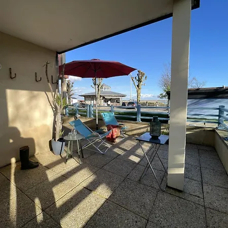 La Terrasse Du Port Apartmán